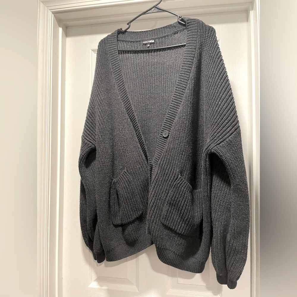 Gray oversized Fashion Nova cardigan